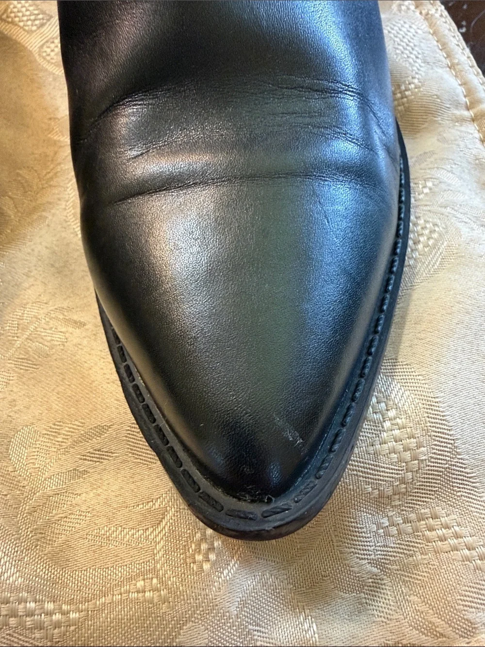 Chelsea & Violet Black Leather Pointed Ankle Boot